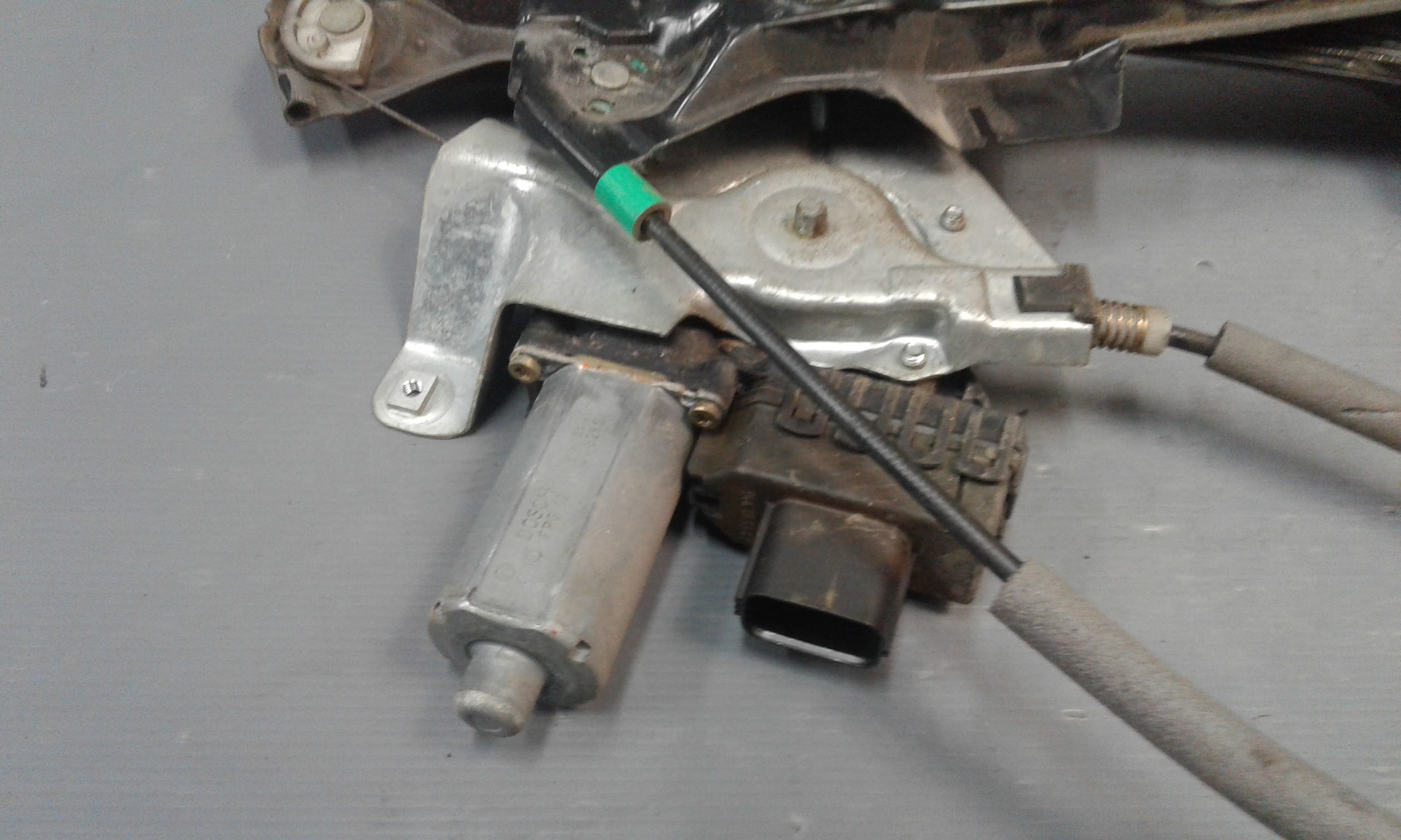 Cremagliera anteriore sinistra Guida JAGUAR X-Type 1 Serie