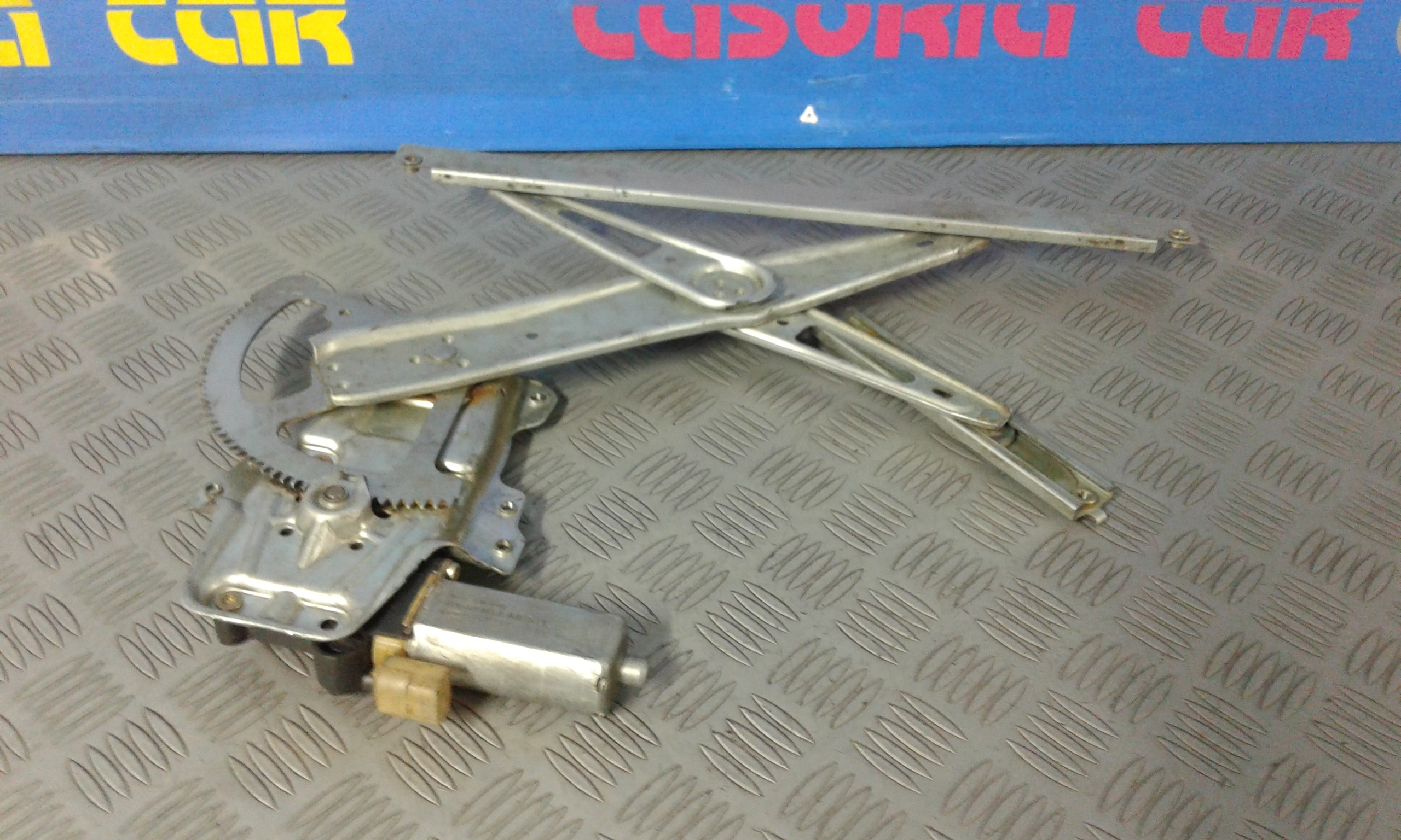 Cremagliera anteriore destra passeggero TOYOTA Yaris 2 Serie