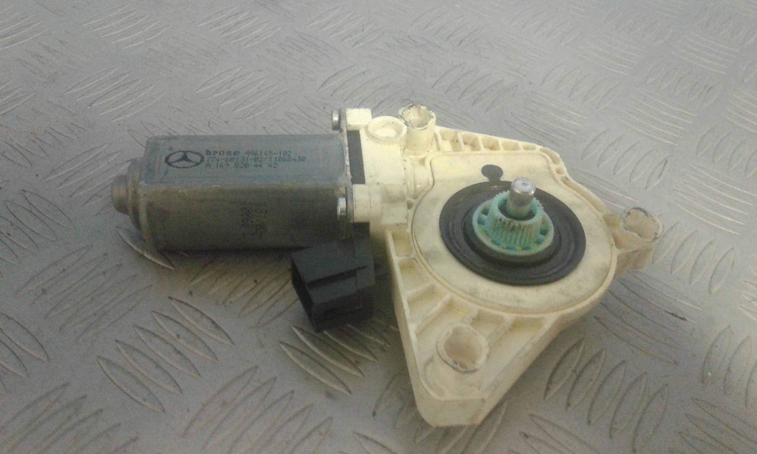 Motorino Alzavetro anteriore destra MERCEDES Classe B W245 1 Serie