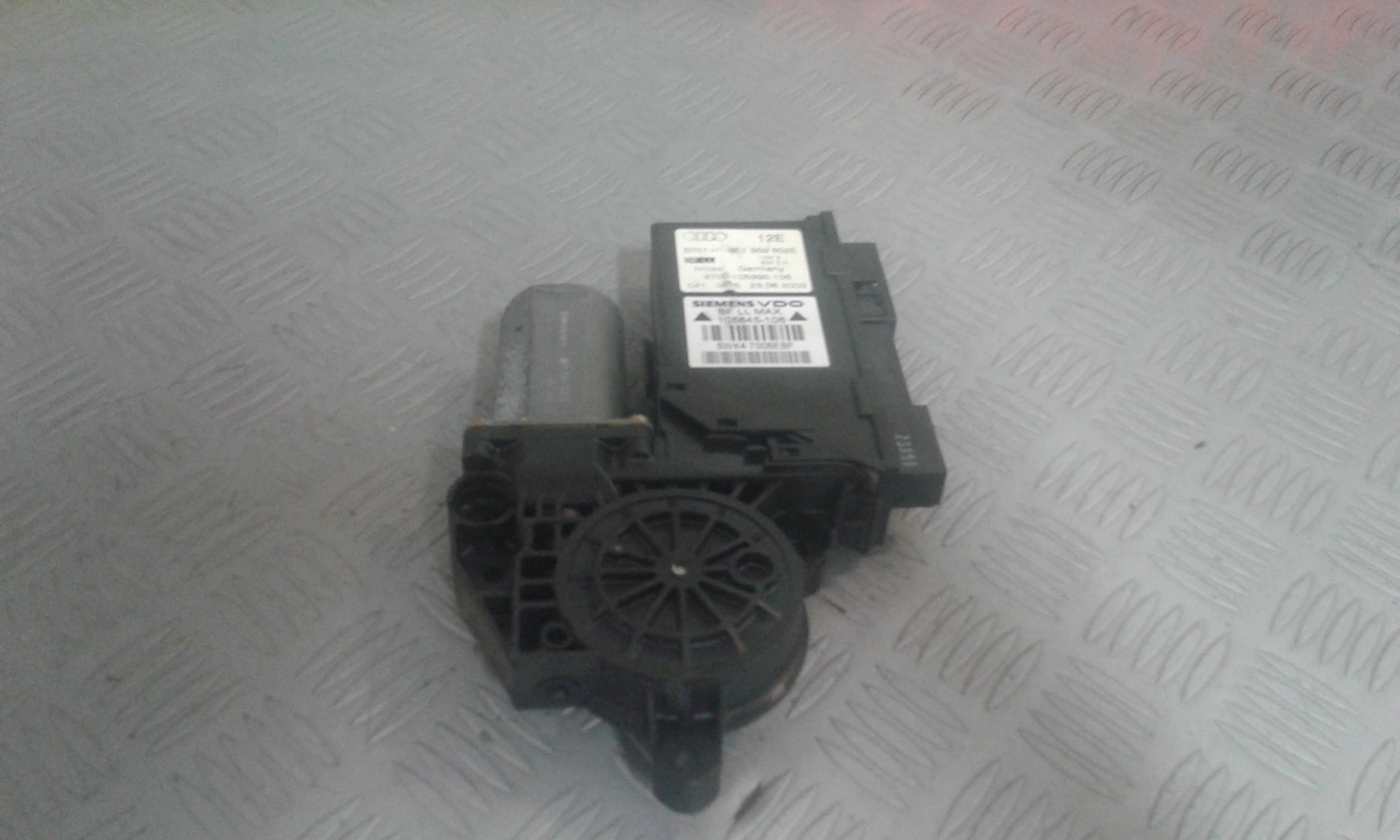 Motorino Alzavetro anteriore destra AUDI A4 Avant 2 Serie