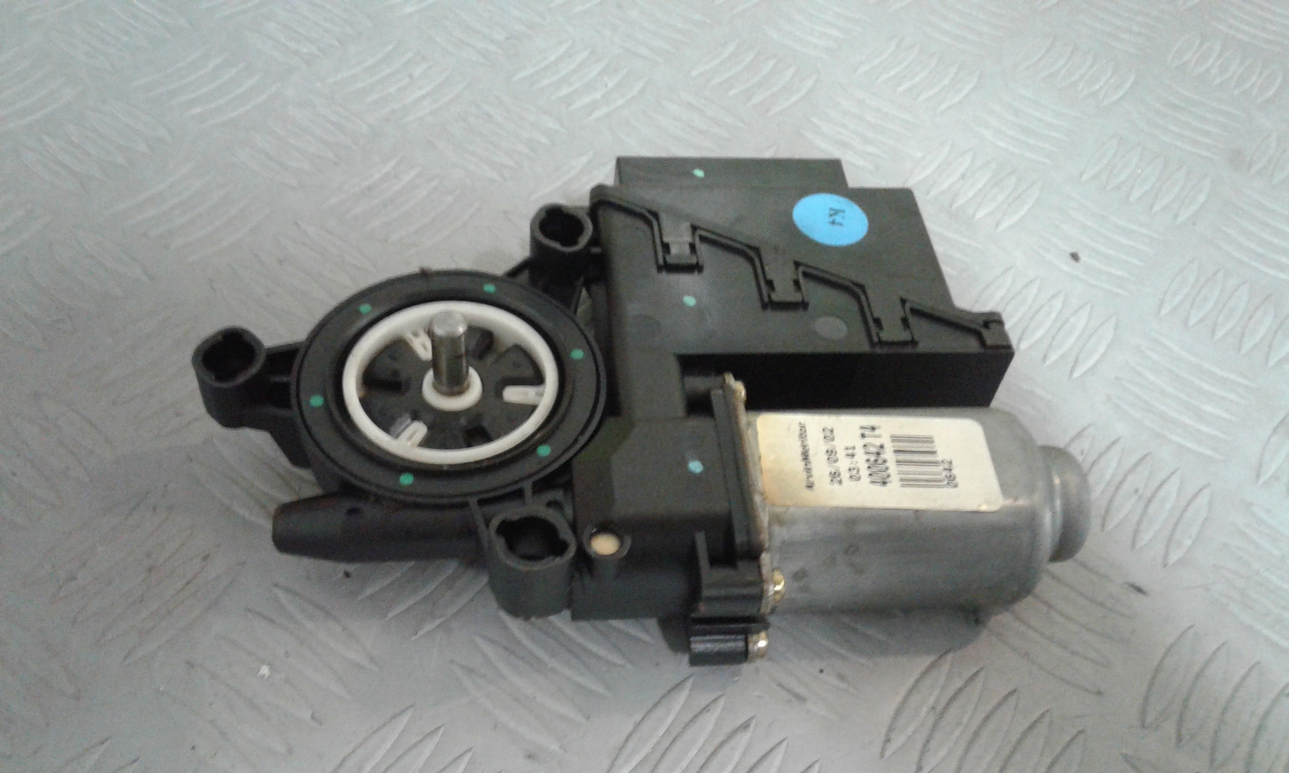 Motorino Alzavetro anteriore destra VOLKSWAGEN Polo 4 Serie