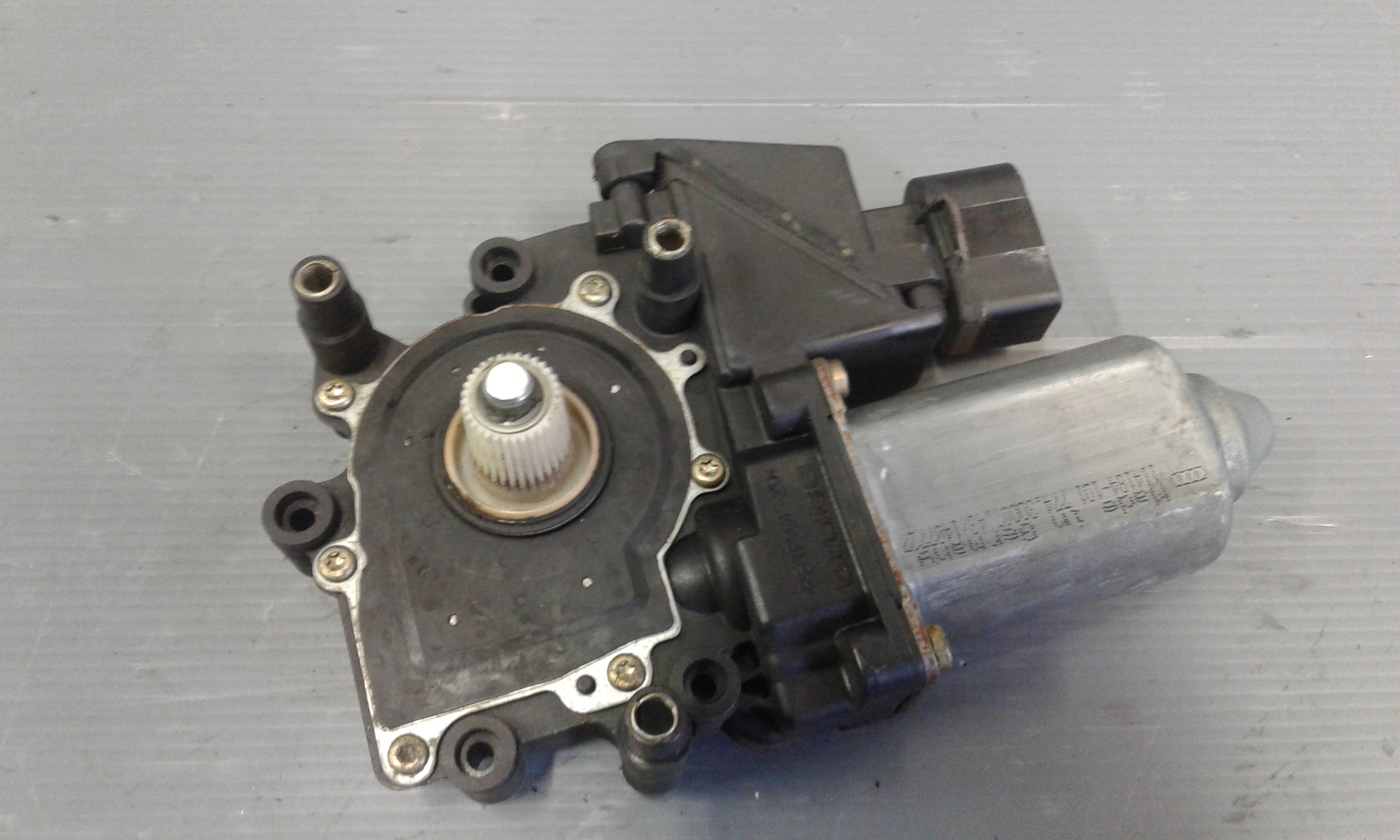 Motorino Alzavetro anteriore destra AUDI A4 Berlina 1 Serie