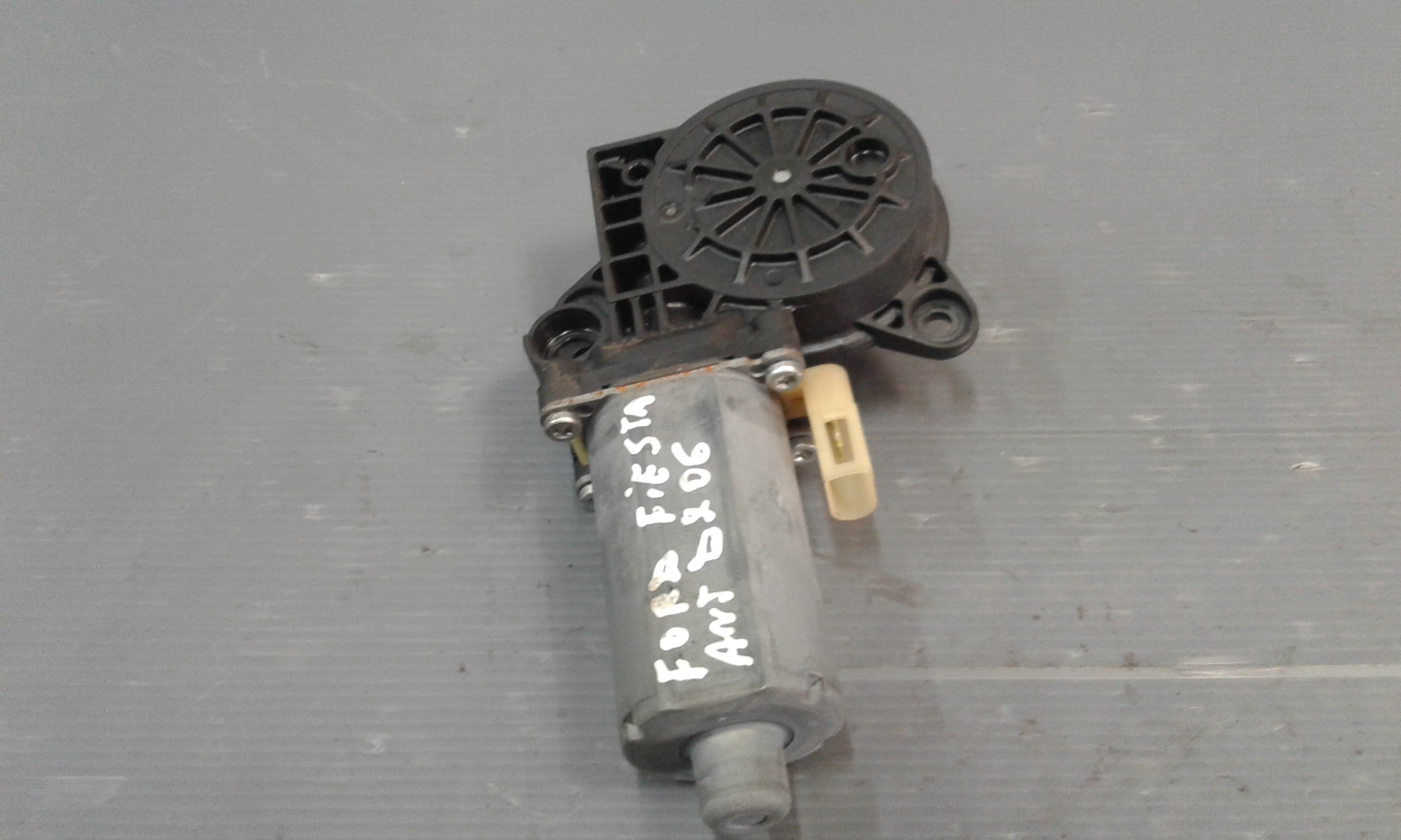 Motorino Alzavetro anteriore destra FORD Fiesta 5 Serie