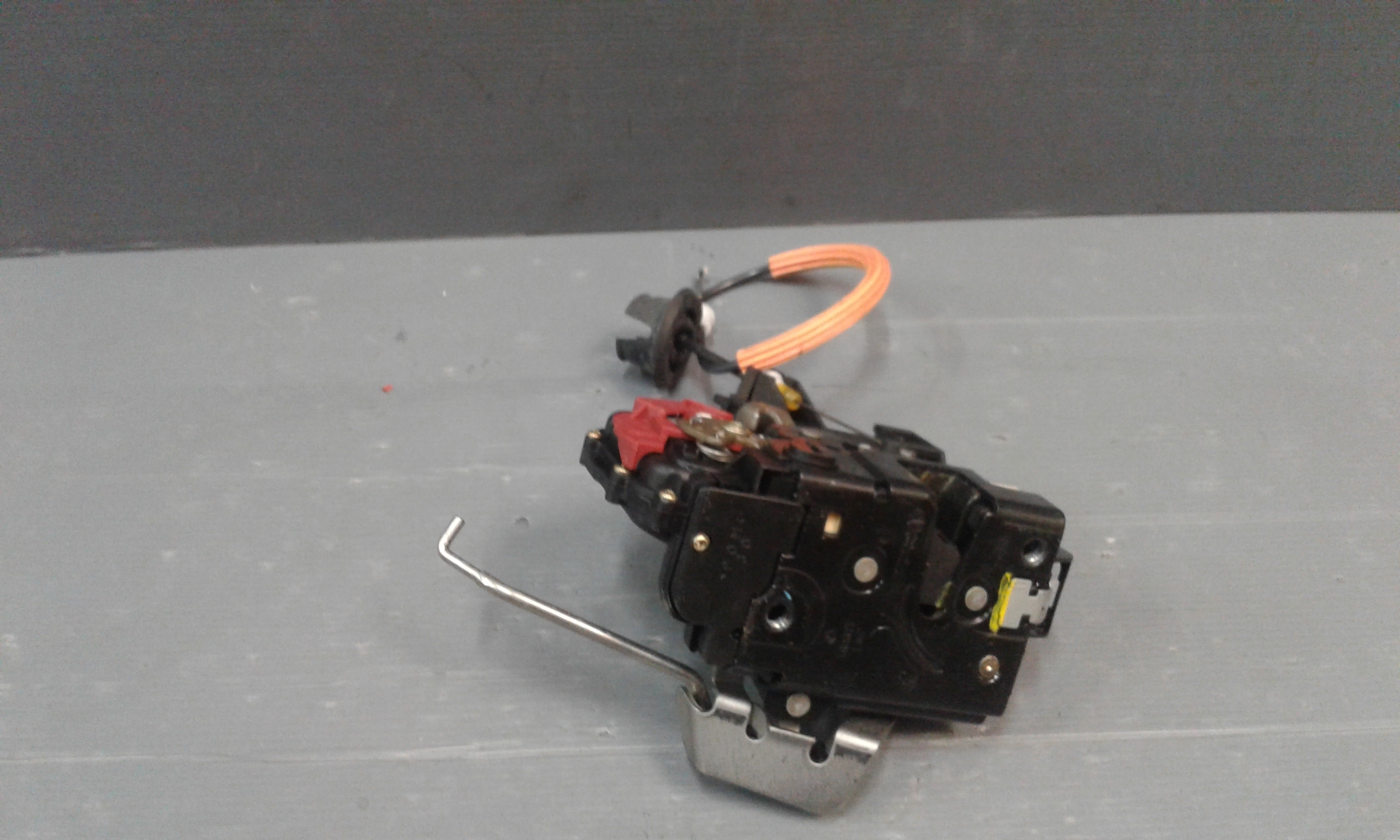 Serratura Posteriore Sinistra AUDI A4 Berlina 2 Serie