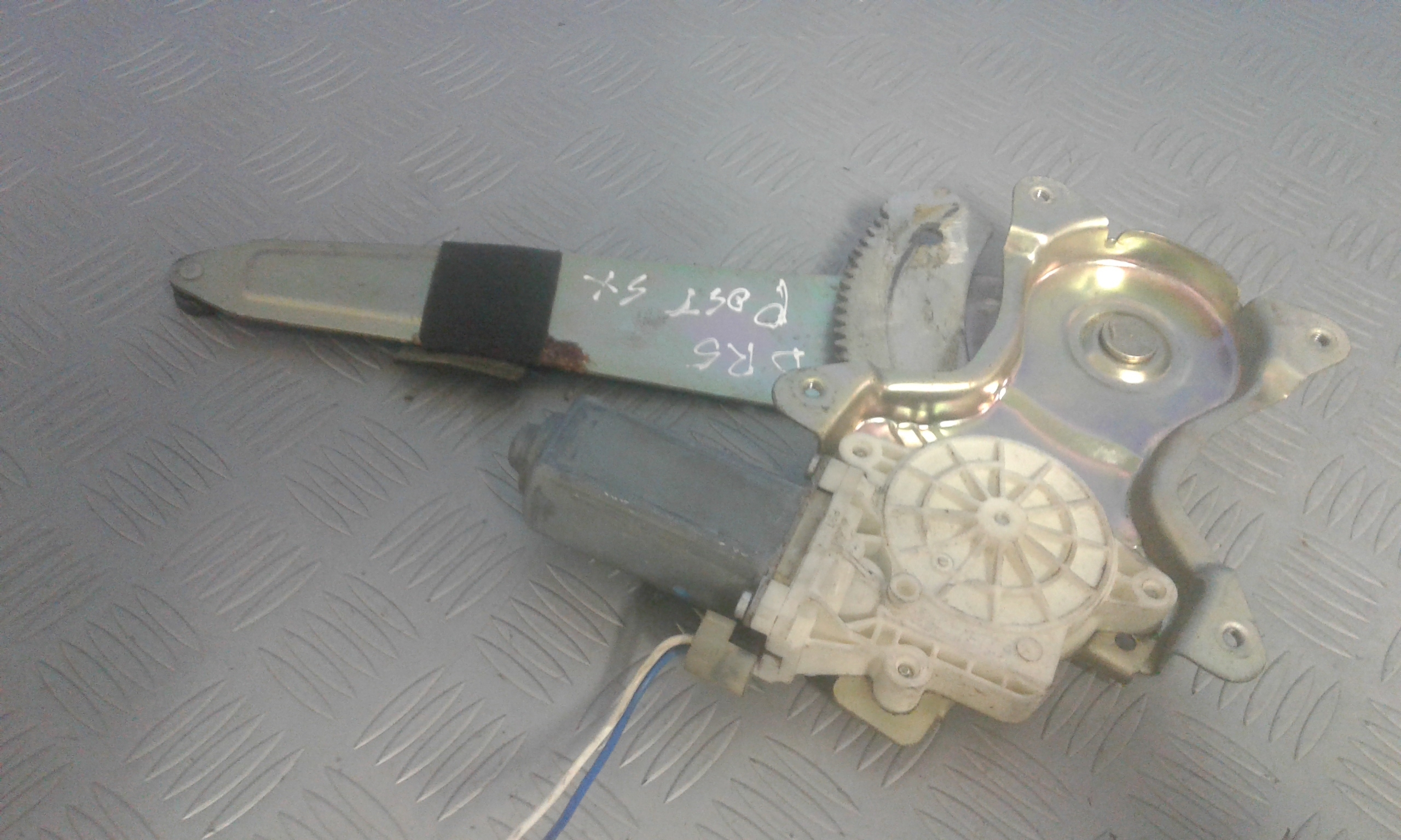 Cremagliera posteriore sinistro guida DR 5 1 Serie