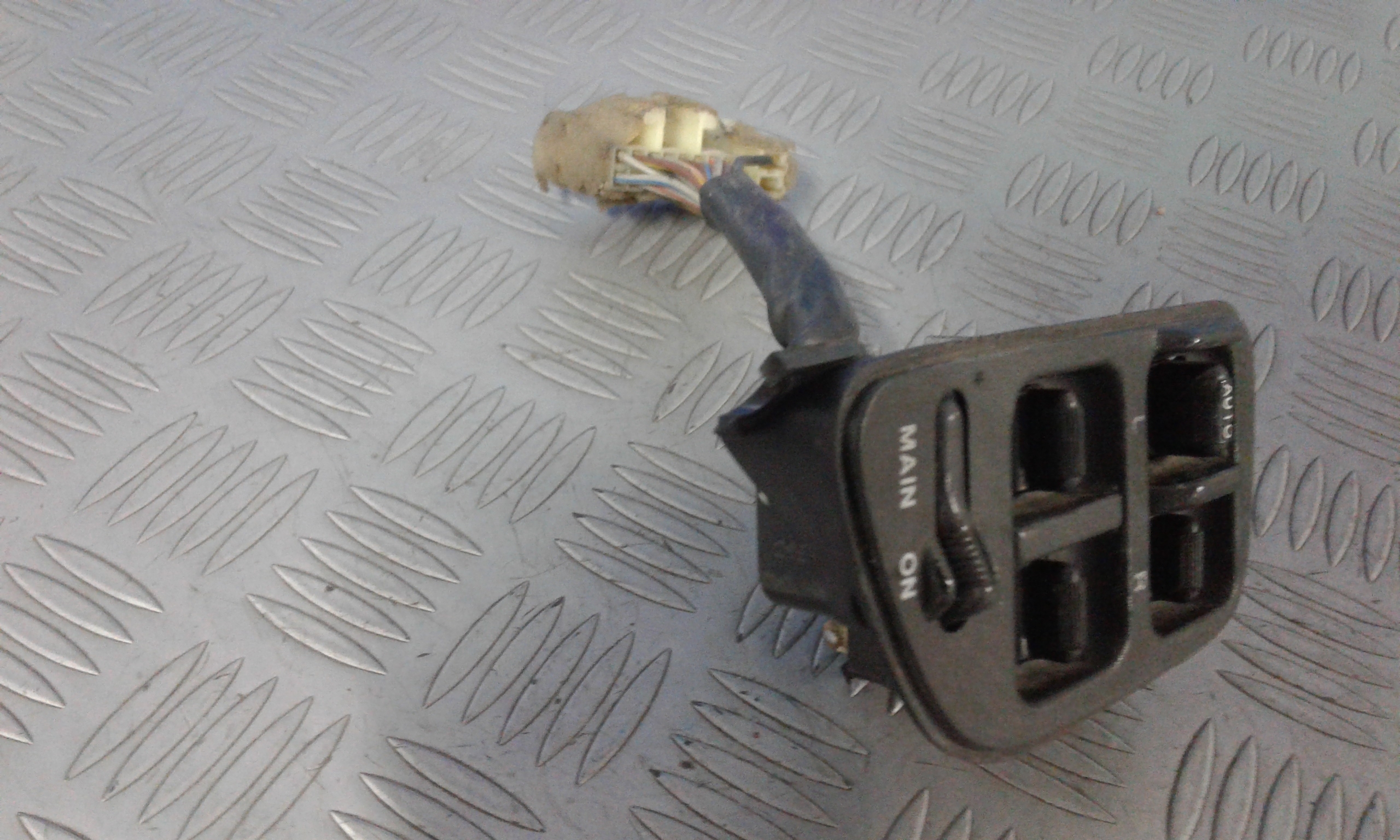 Pulsantiera Anteriore Sinistra Guida ROVER 214 Serie