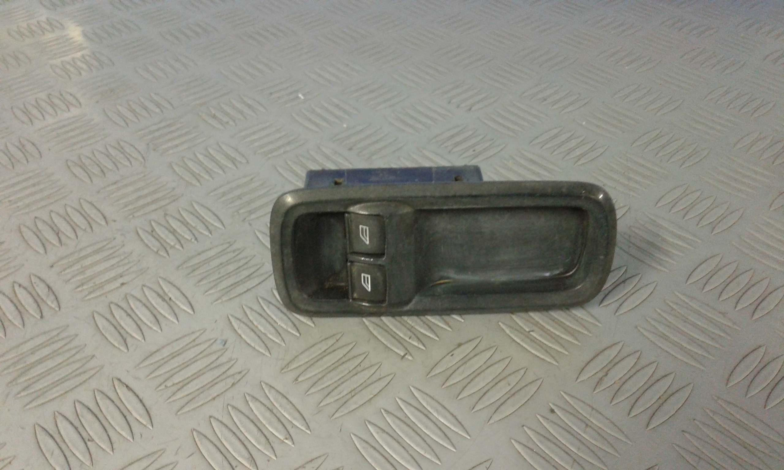 Pulsantiera Anteriore Sinistra Guida FORD Fiesta 6 Serie