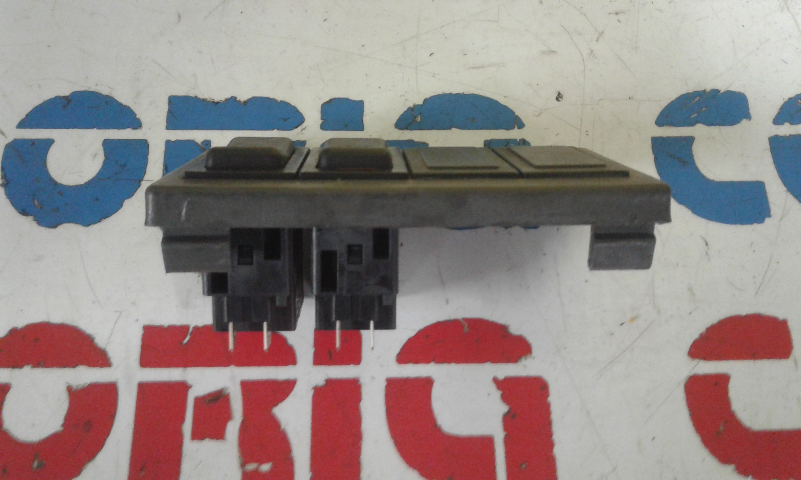 Pulsantiera Anteriore Sinistra Guida IVECO Daily 2 Serie