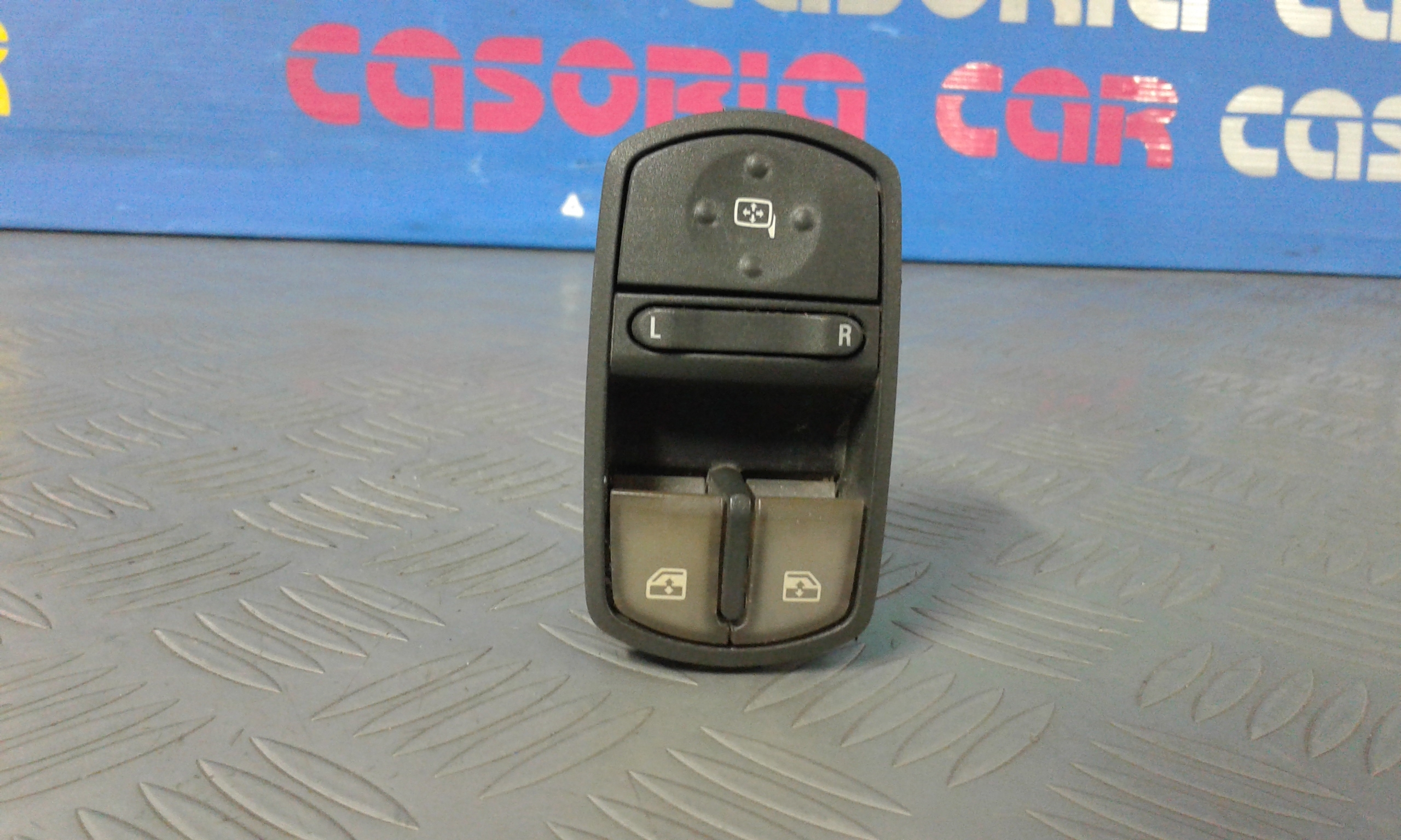 Pulsantiera Anteriore Sinistra Guida OPEL Corsa D 5P 1 Serie