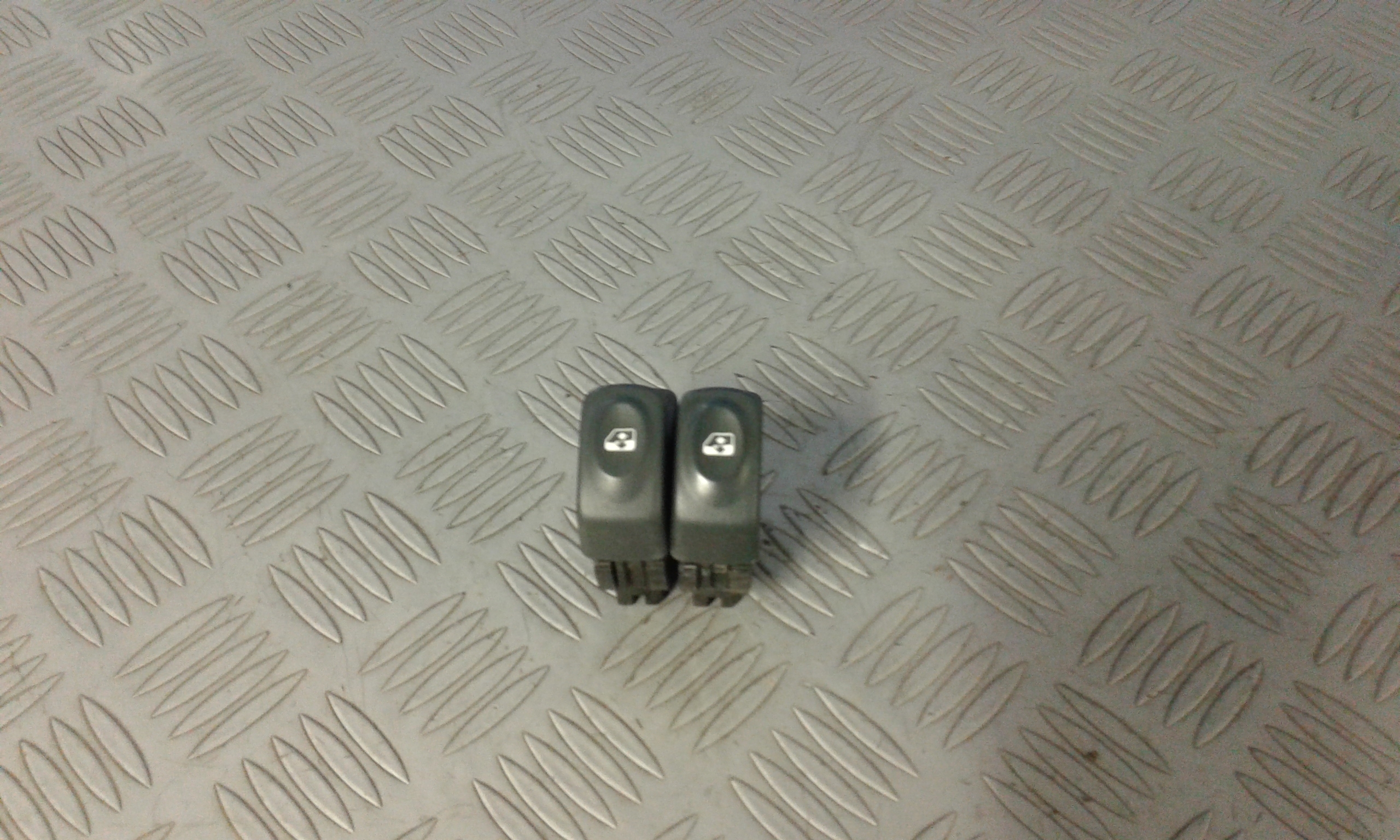 Pulsantiera Anteriore Sinistra Guida RENAULT Megane l 1 Serie