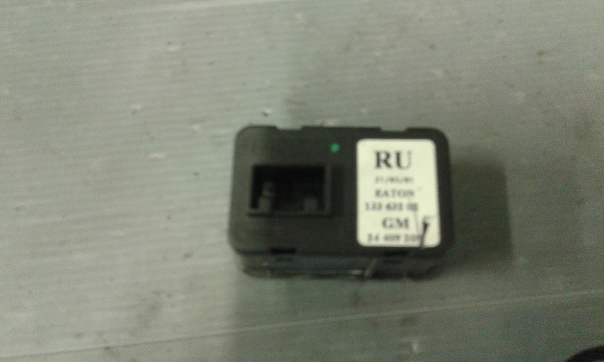 Pulsantiera Anteriore Sinistra Guida OPEL Corsa C 3P 1 Serie