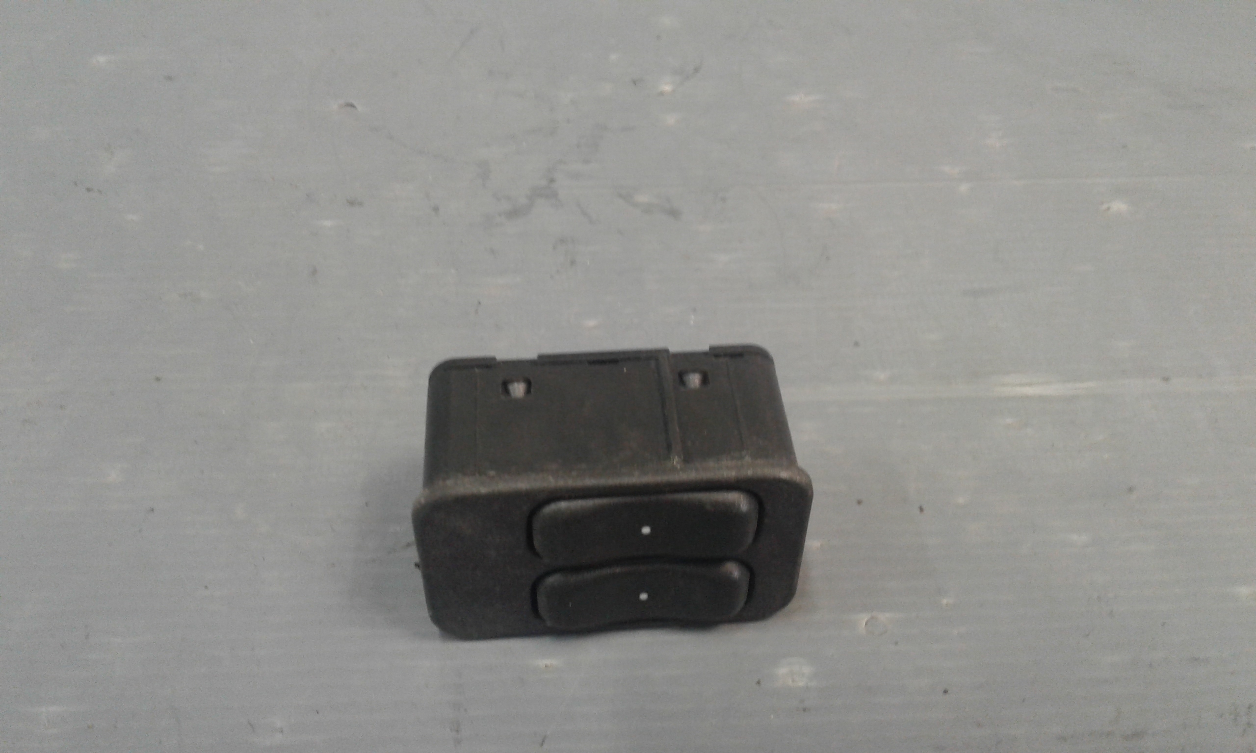 Pulsantiera Anteriore Sinistra Guida OPEL Meriva 1 Serie