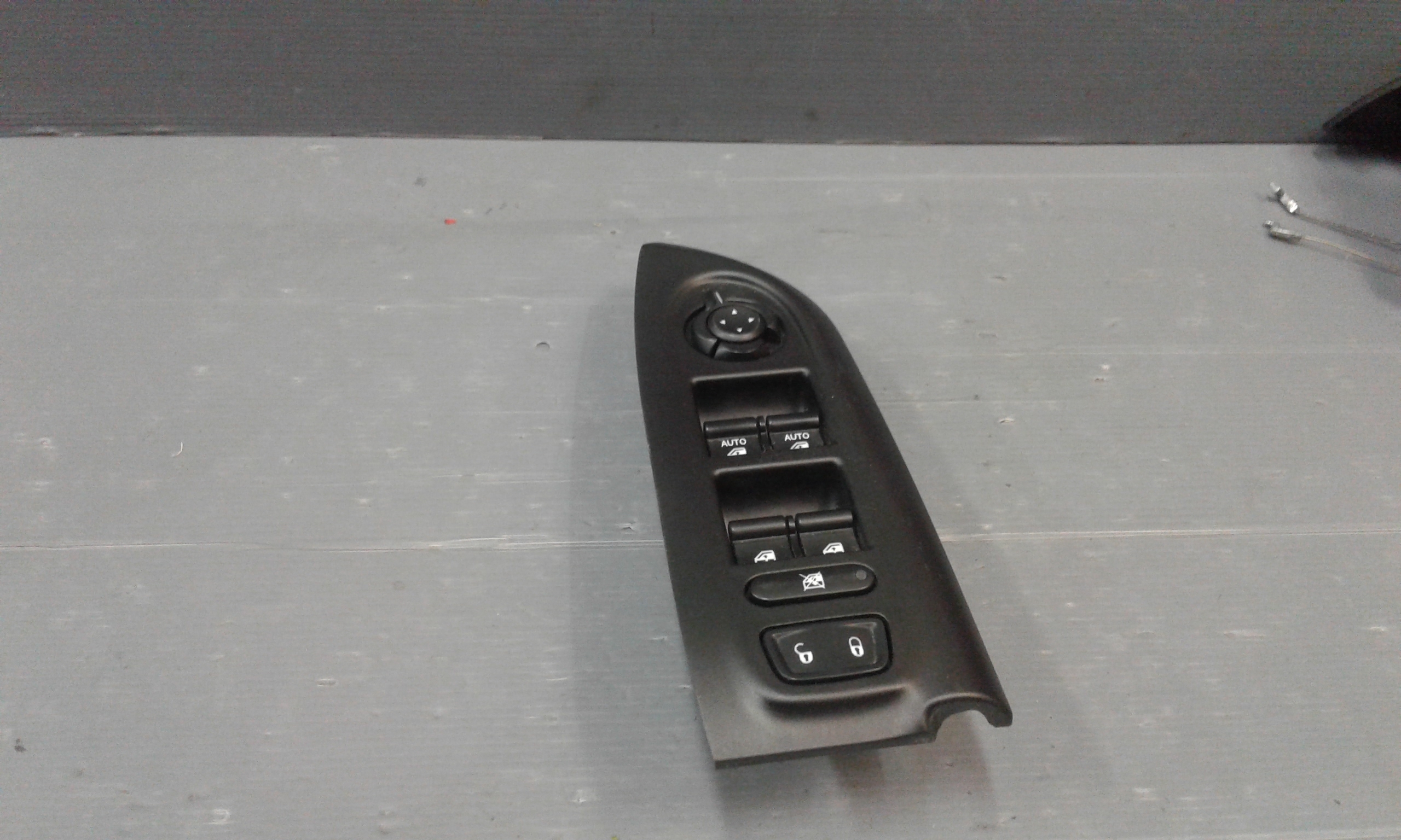 Pulsantiera Anteriore Sinistra Guida FIAT 500 X 1 Serie