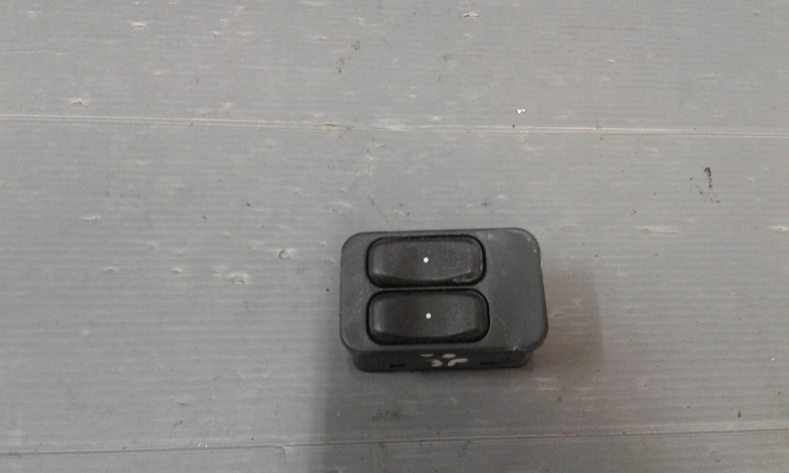 Pulsantiera Anteriore Sinistra Guida OPEL Corsa C 3P 1 Serie