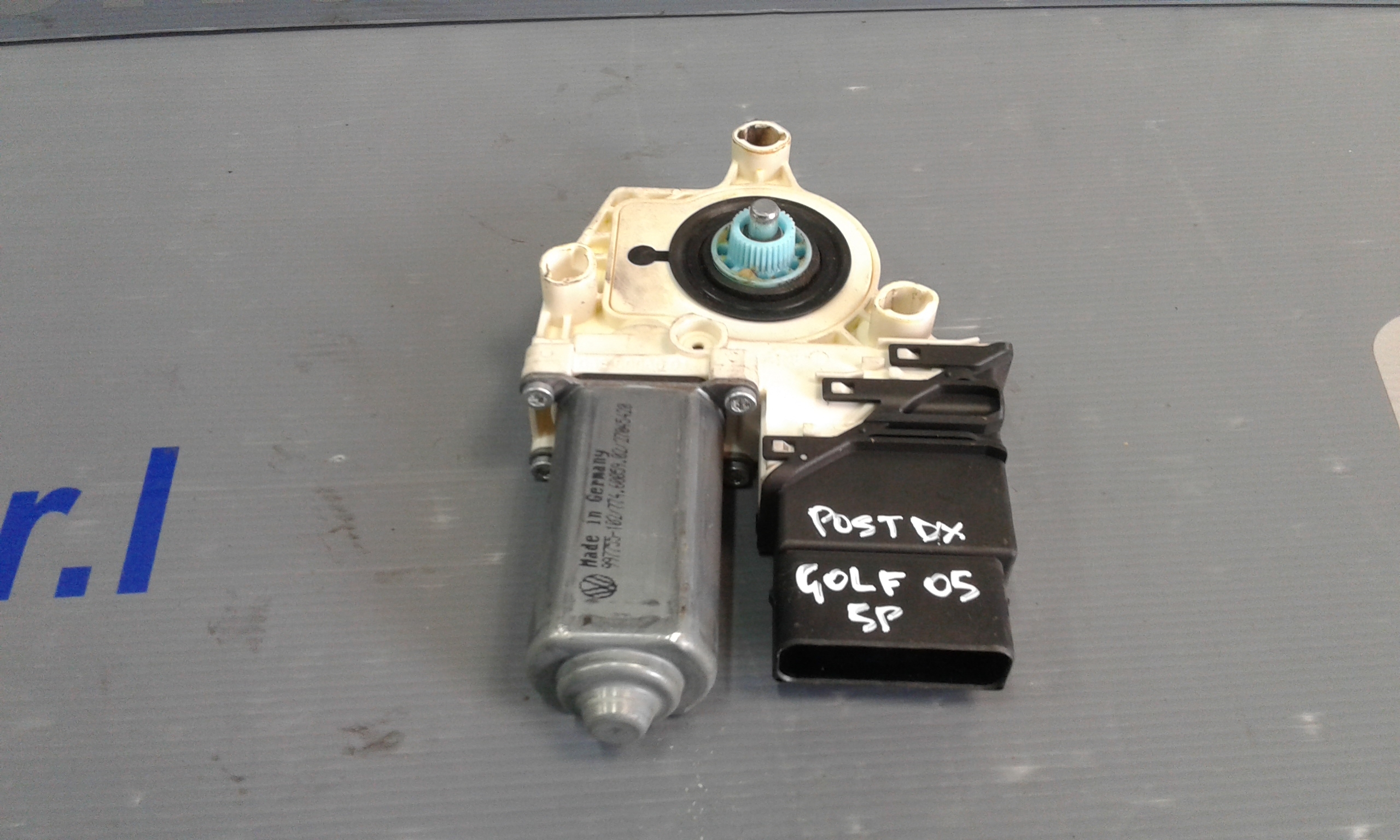 Motorino Alzavetro posteriore destra VOLKSWAGEN Golf 5 Berlina