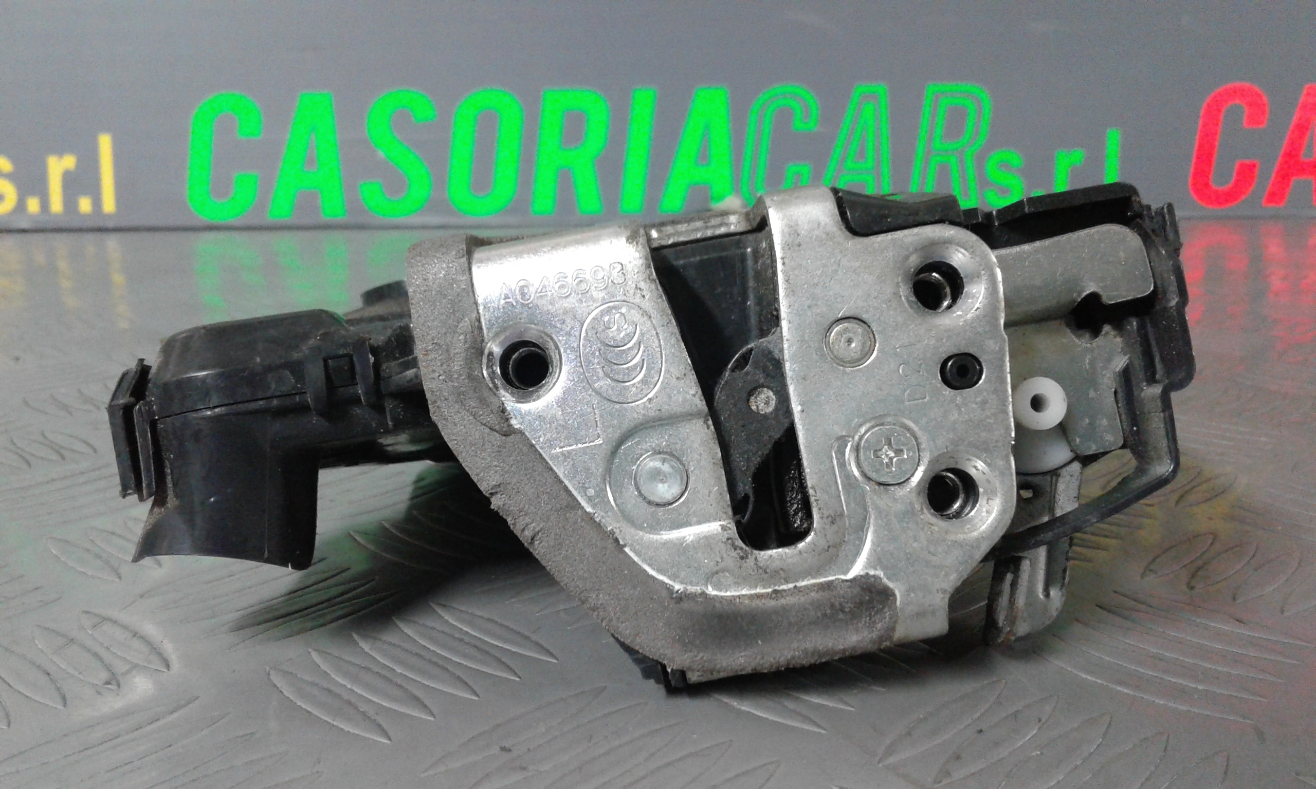 Serratura Anteriore Sinistra TOYOTA IQ 1 Serie