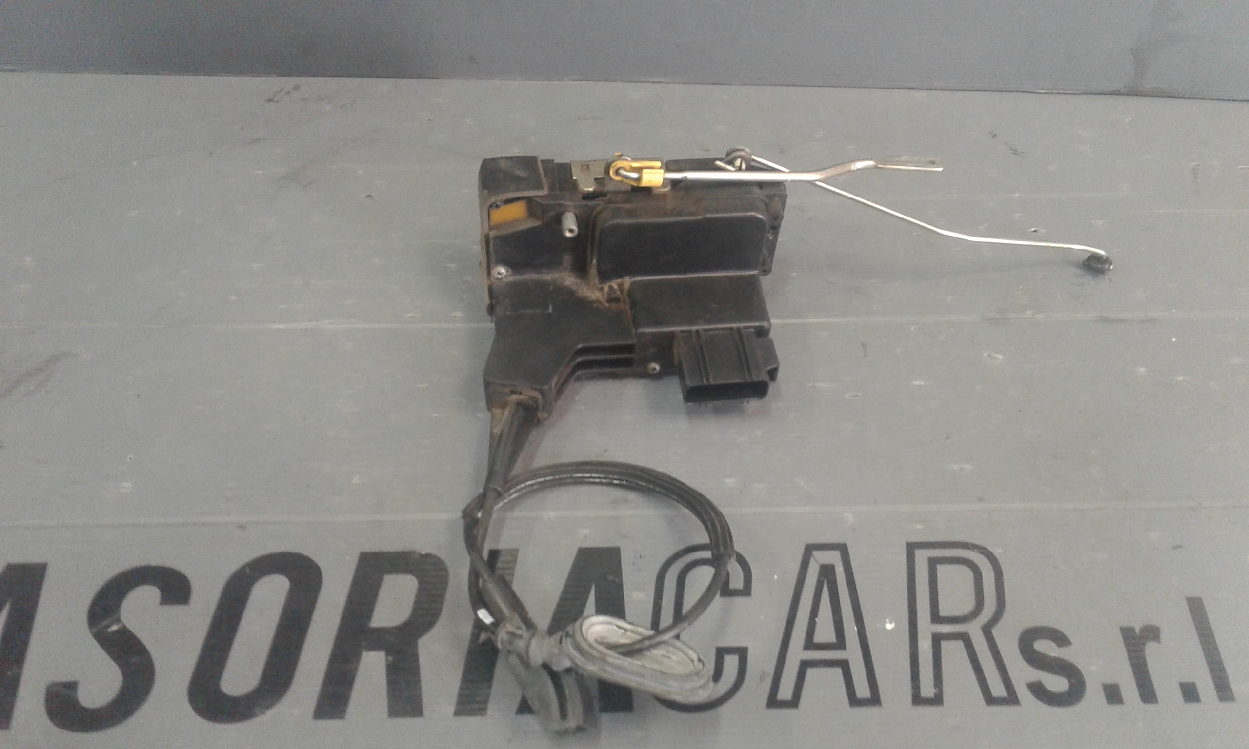 Serratura Anteriore Sinistra FORD Fiesta 4 Serie