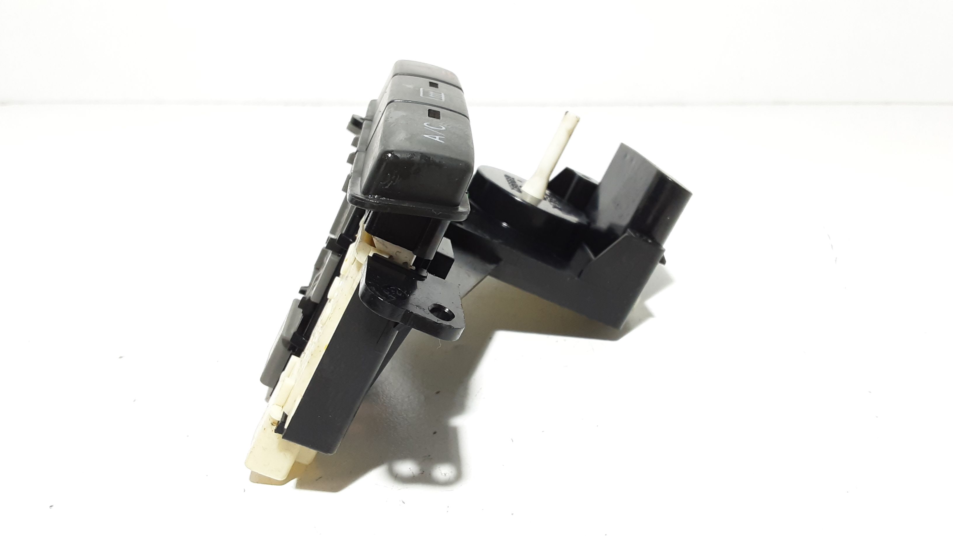 Pulsante luci di emergenza TOYOTA Yaris 2 Serie