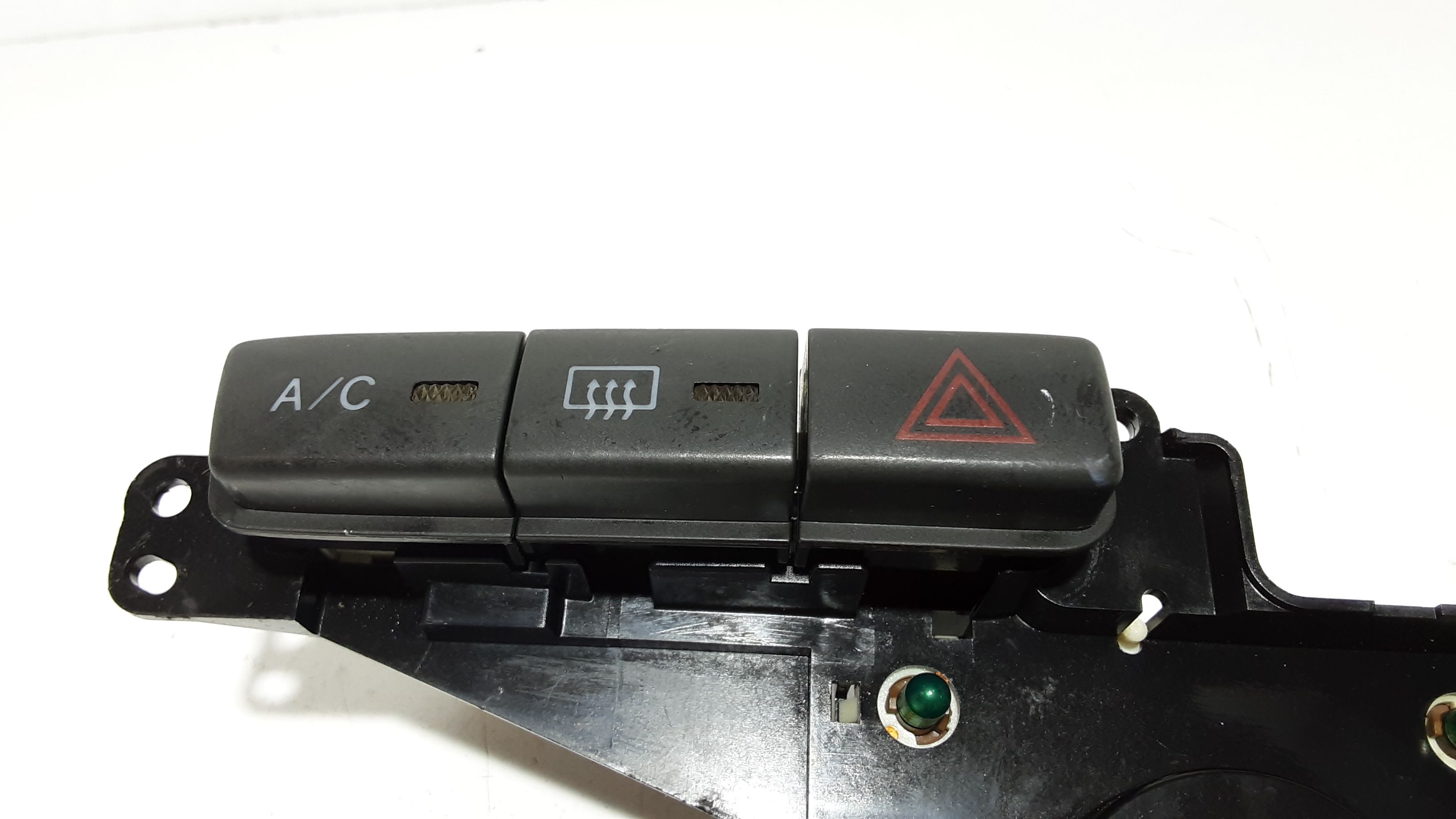 Pulsante luci di emergenza TOYOTA Yaris 2 Serie