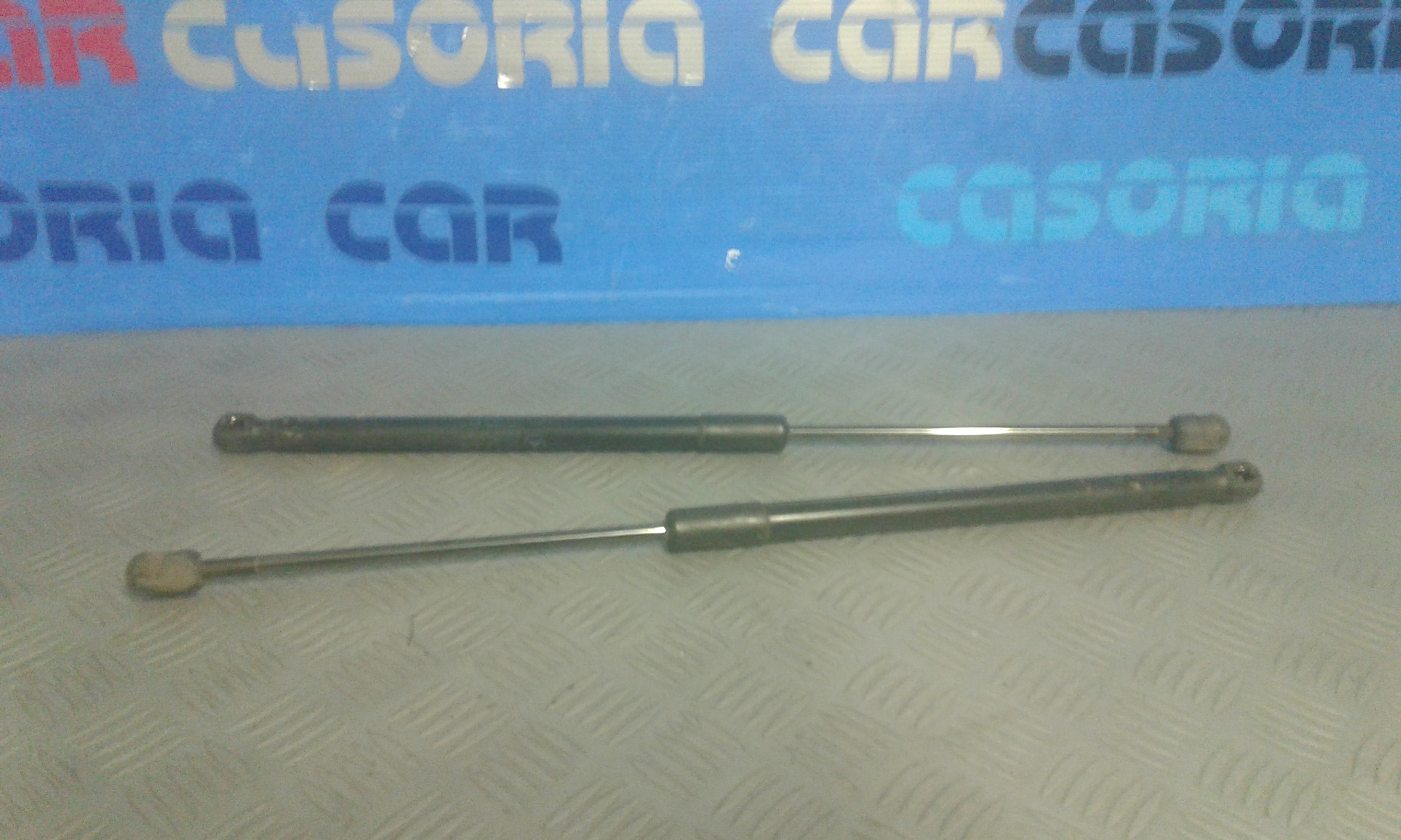 Pistoncini cofano Post. MERCEDES Classe A W169 3 Serie