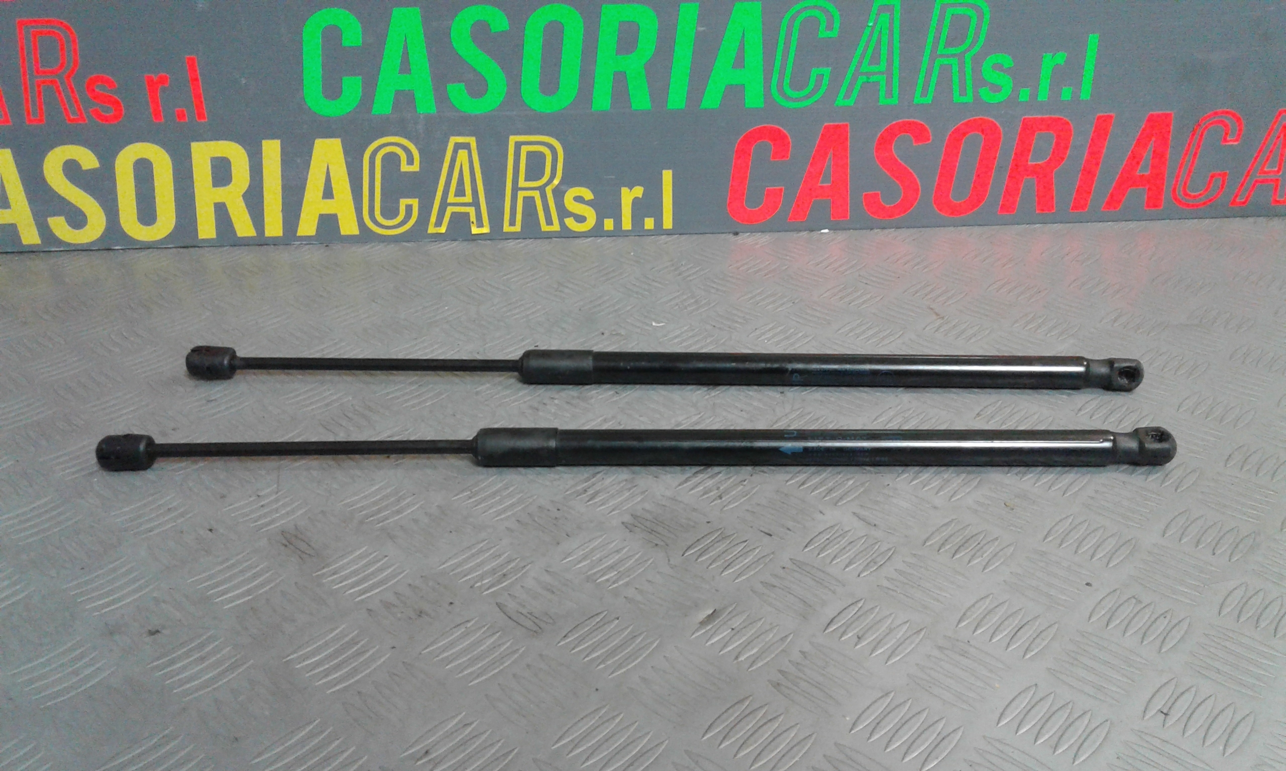 Pistoncini cofano Post. FIAT 500 L 1  Serie