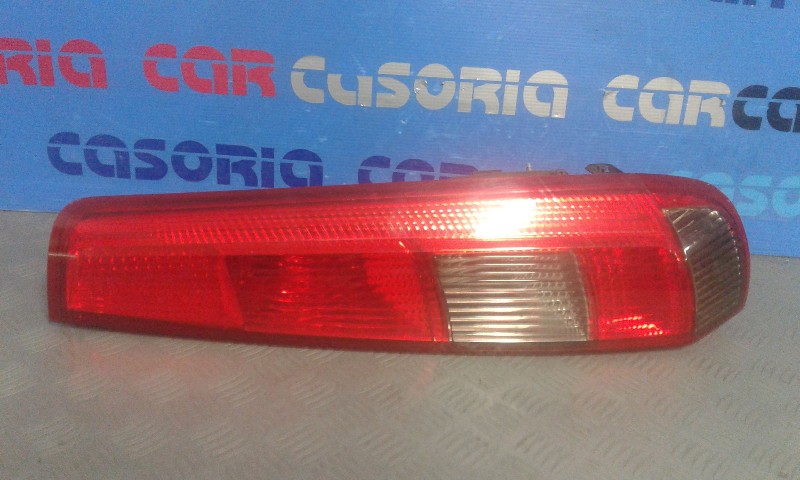 Stop posteriore Destro Passeggero FORD Fiesta 4 Serie