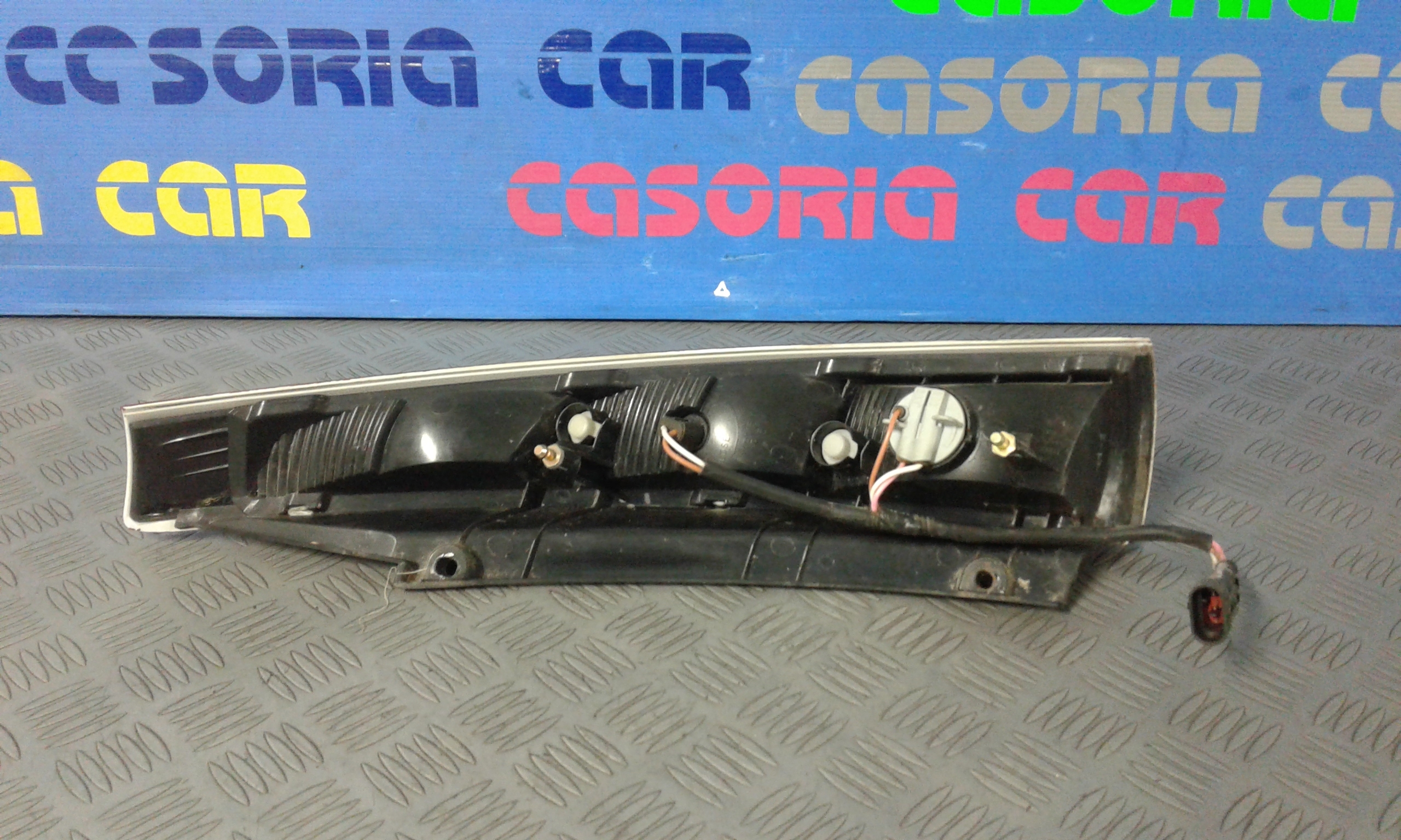 Stop Posteriore sinistro lato Guida TATA Indigo 1  Serie