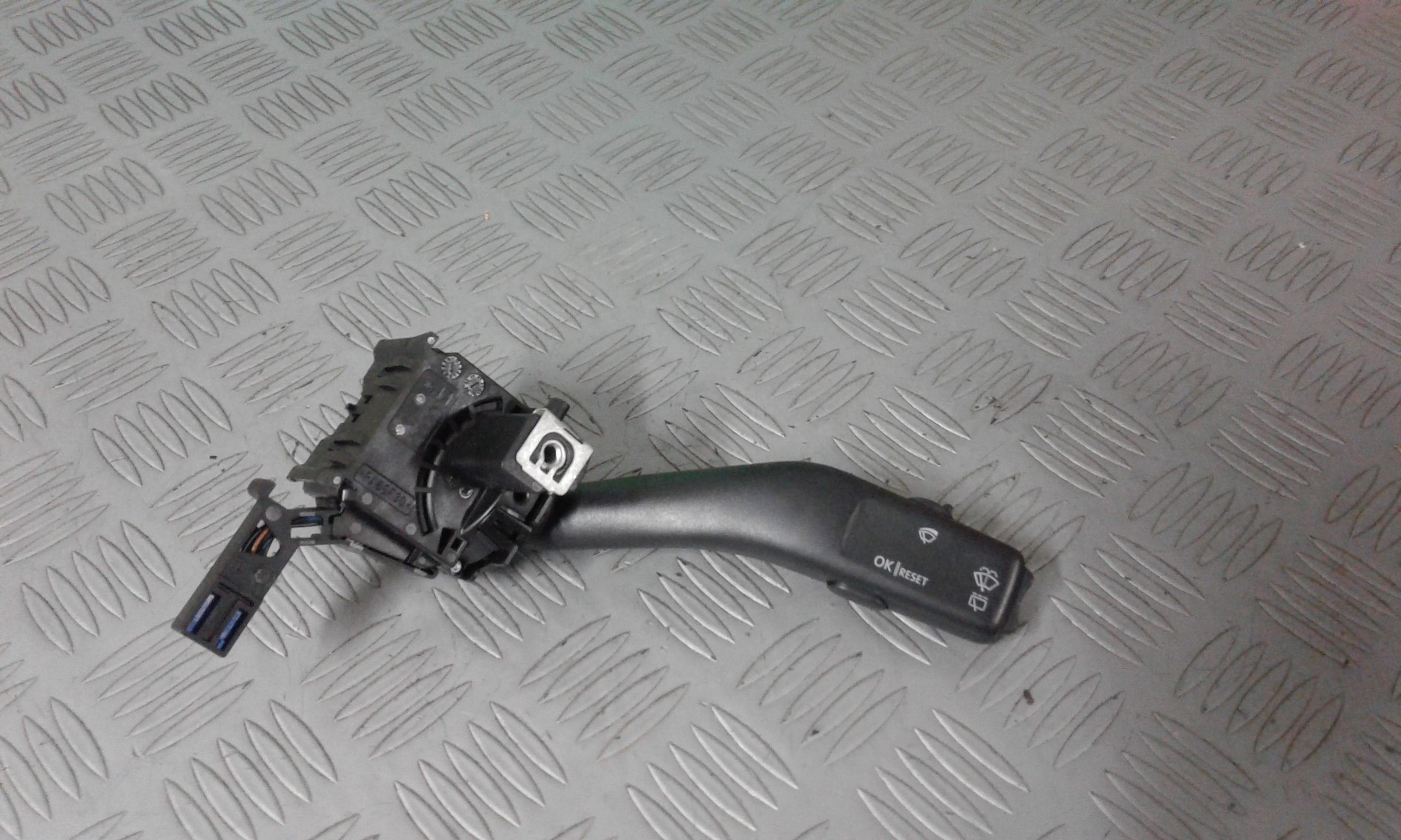 Devioluci VOLKSWAGEN Golf 5 Berlina